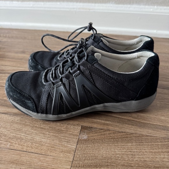 Dansko Women's Henriette Suede Canvas Sneaker
Black size 38 - Picture 2 of 9